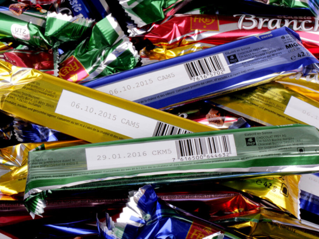 HR | Frey | chocolate wrappers marking