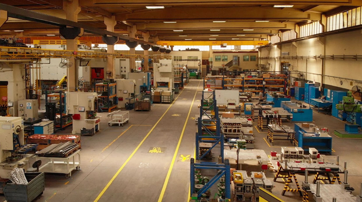 Consumer packaged goods facility showing production and labeling systems managed through CPG services.