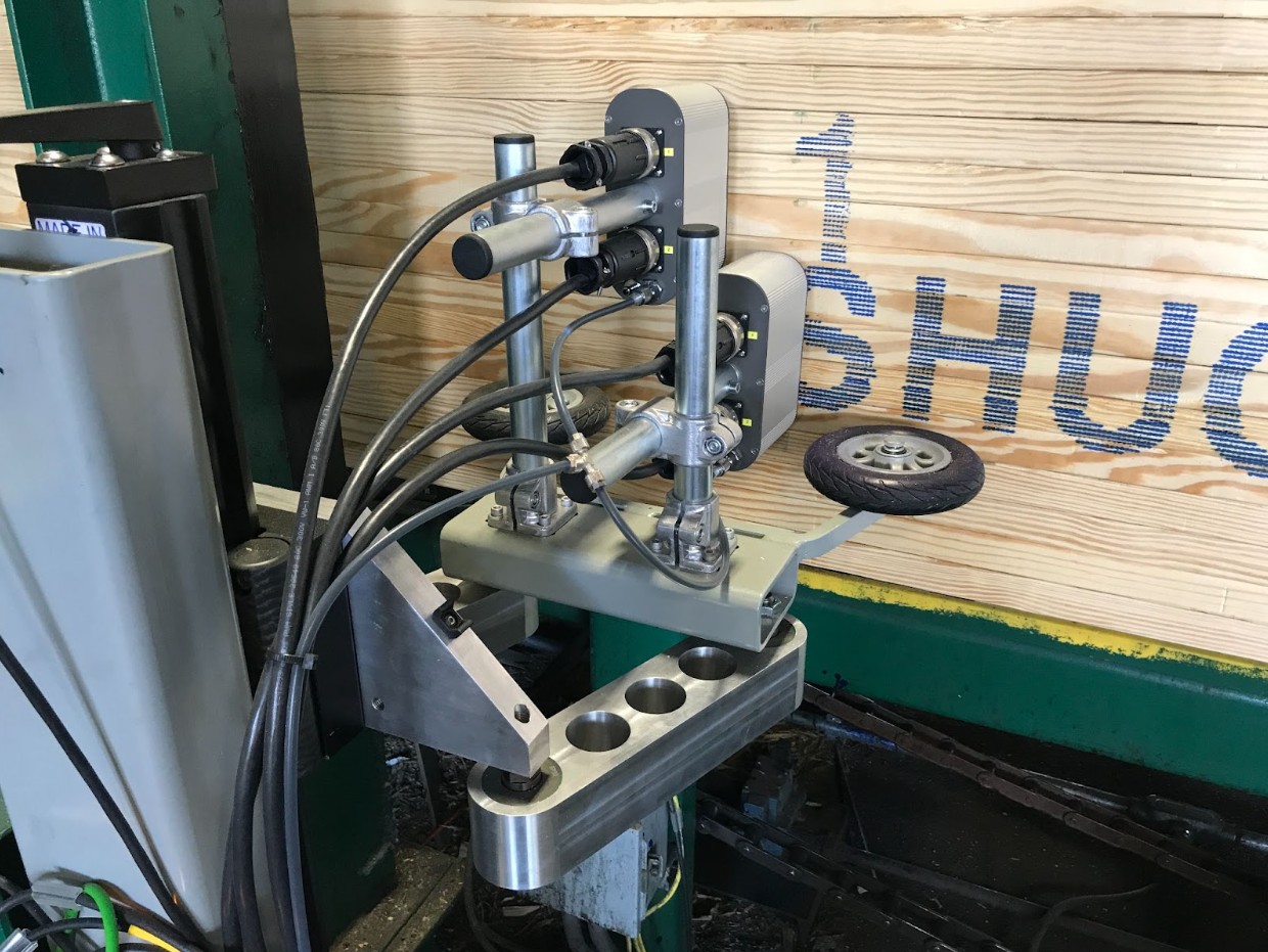 Marking wood bundles for brand visibility