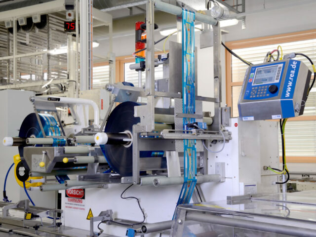 Leveraging Consumer Packaged Goods Technology for Manufacturing Success